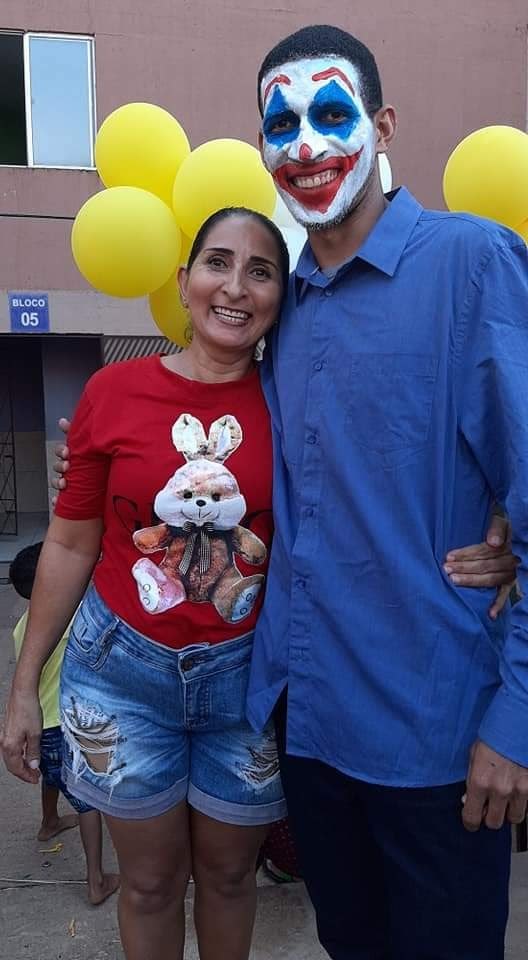 FAZER O BEM: Grupo arrecada brinquedos para o Dia das Crianças no Orgulho do Madeira