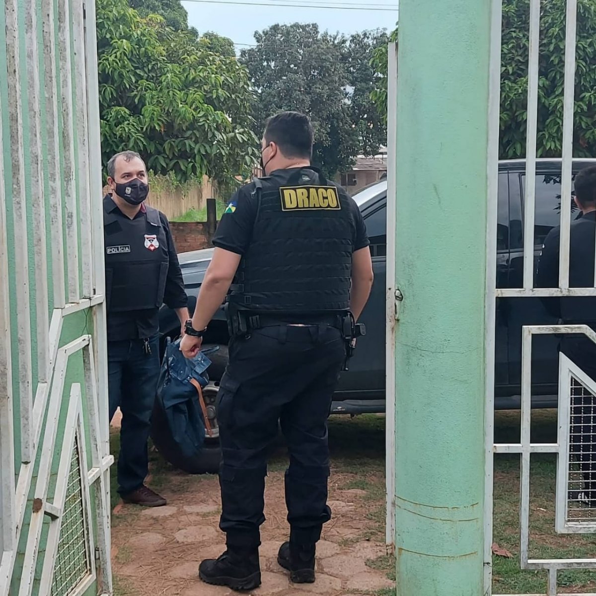 VÍDEO: Casa do prefeito de Candeias é alvo de buscas durante a Operação Articulata