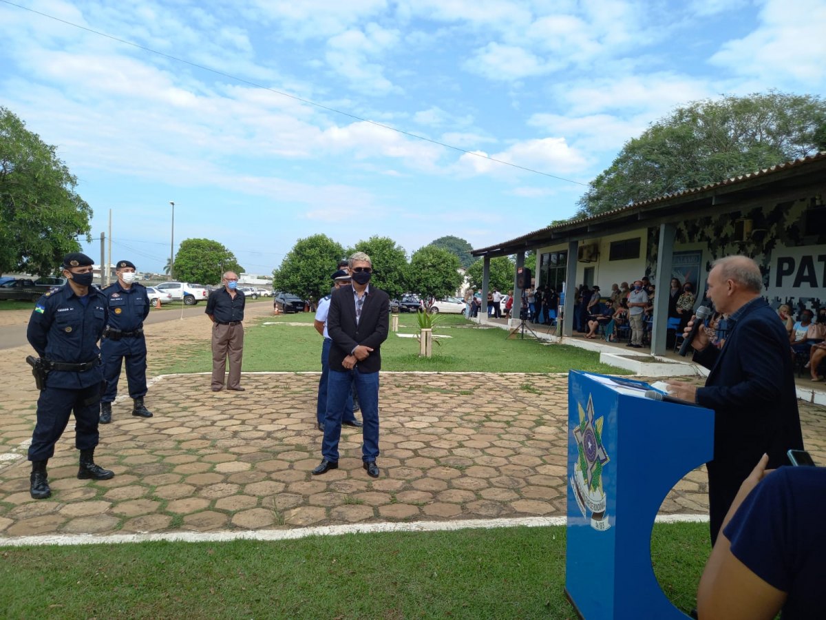 EM VILHENA: Ezequiel Neiva prestigia homenagem a Policiais Militares do 3º Batalhão 