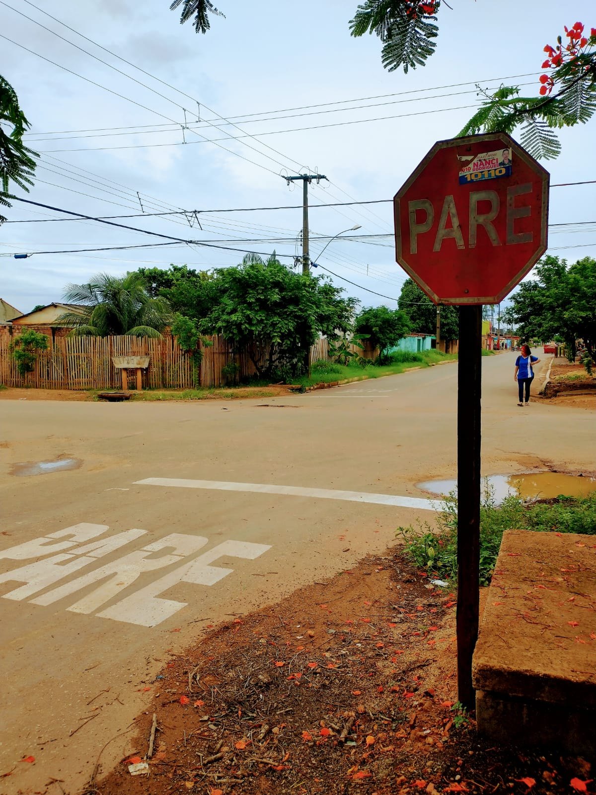 TRÂNSITO: Edwilson Negreiros pede sinalização para 20 ruas do bairro São Francisco