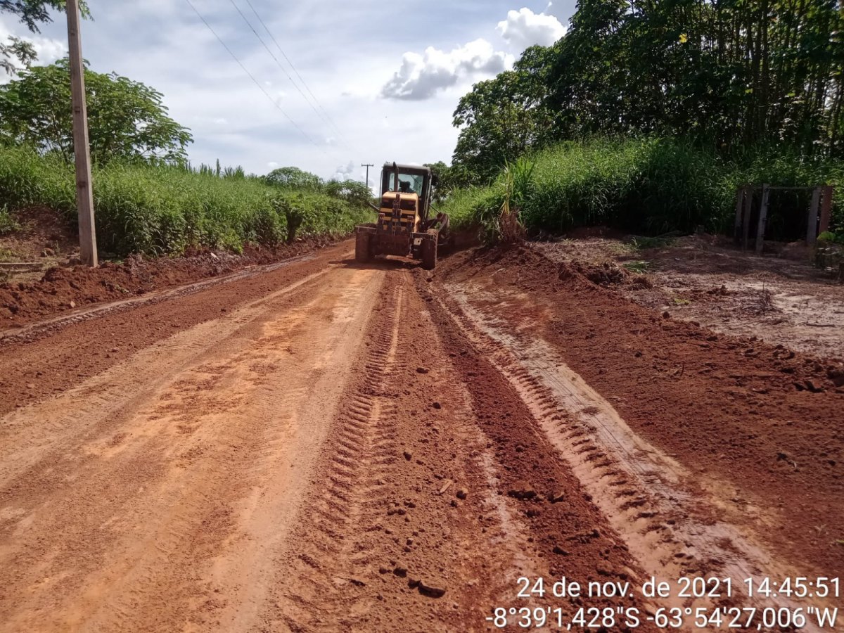TRABALHO: Semagric diz que atoleiros acabaram na Estrada do Belmont