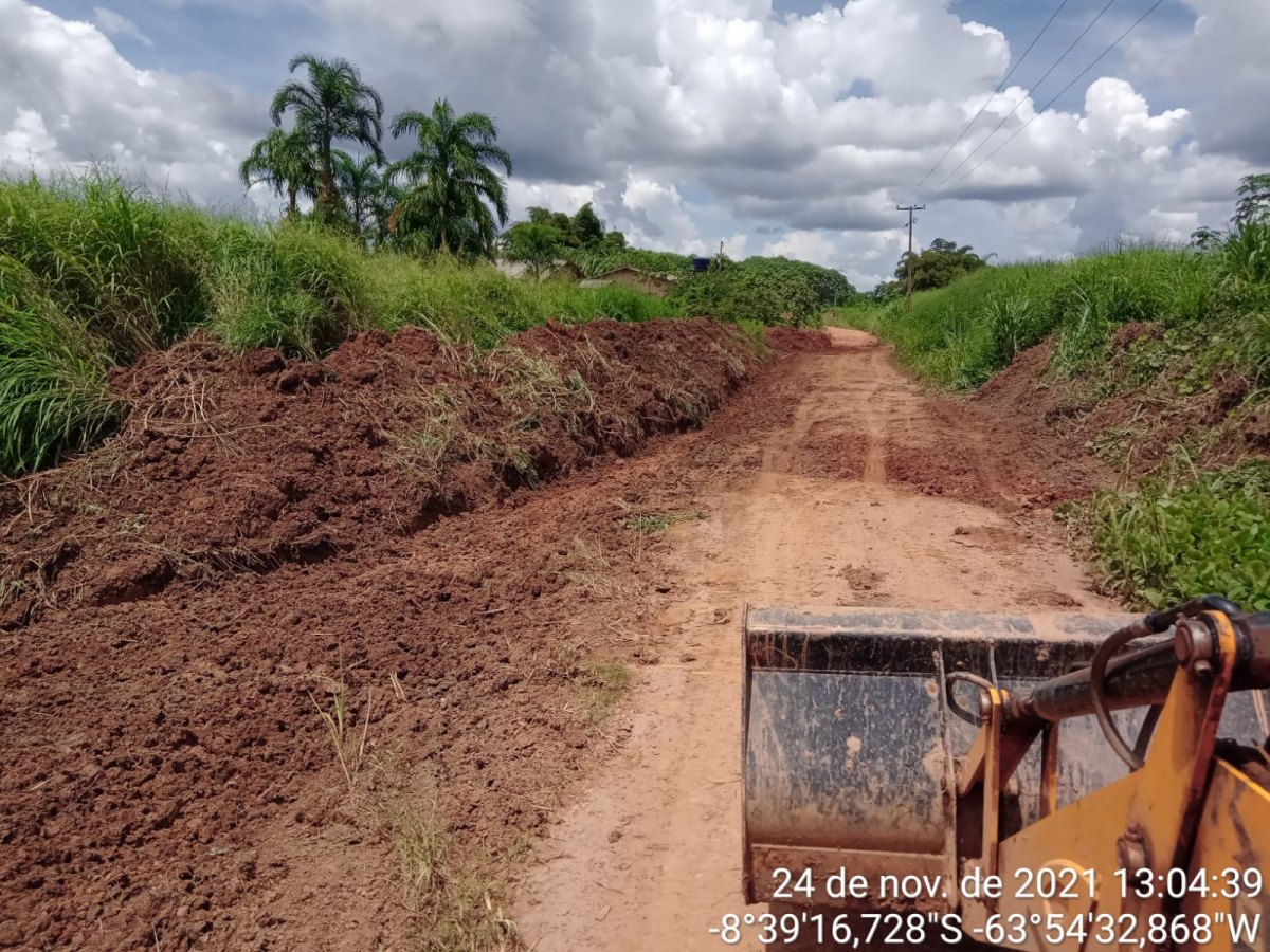 TRABALHO: Semagric diz que atoleiros acabaram na Estrada do Belmont