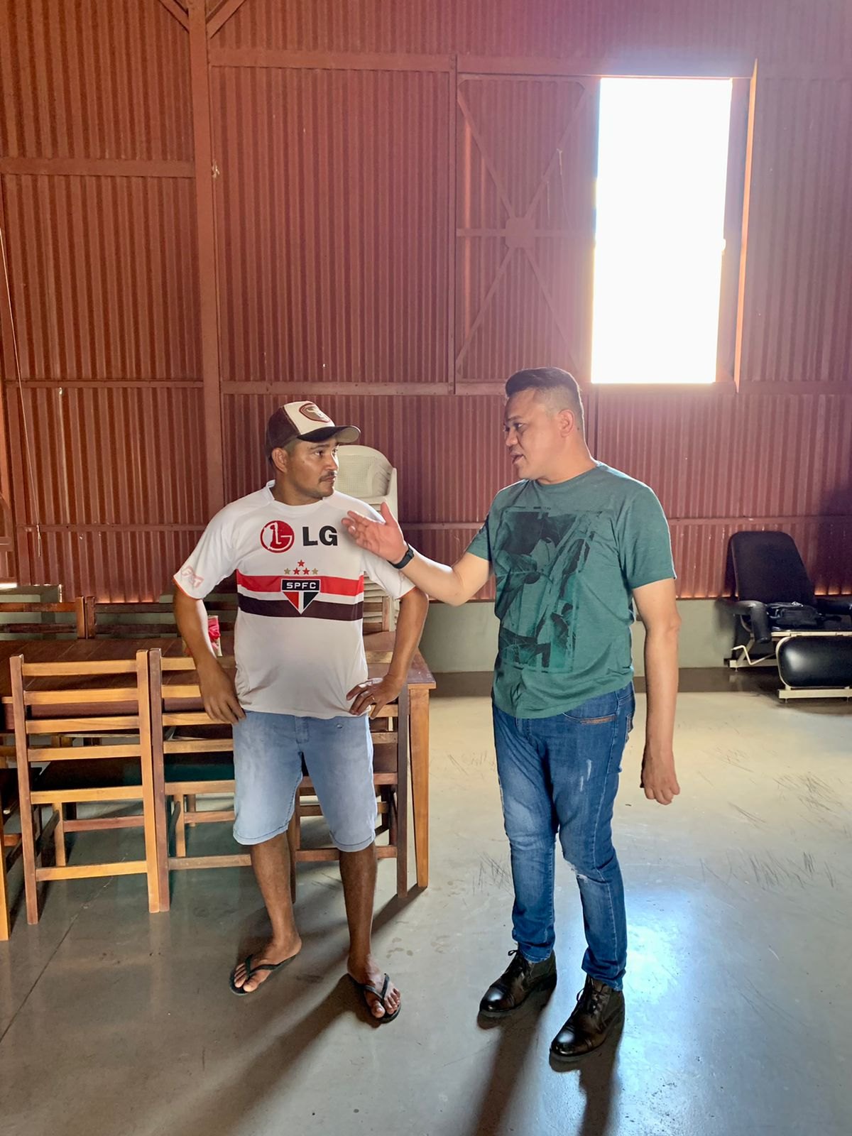 INFRAESTRUTURA: Vereador Isaque Machado visita distrito e ouve  moradores sobre necessidades