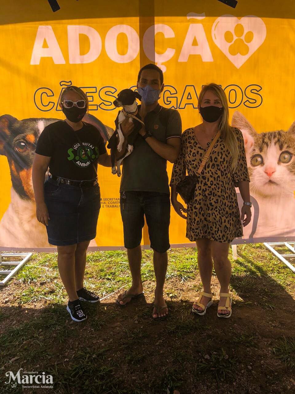 EM PORTO VELHO: Márcia Socorristas Animais Participa da 1ª Feira de Adoção de Cães e Gatos 