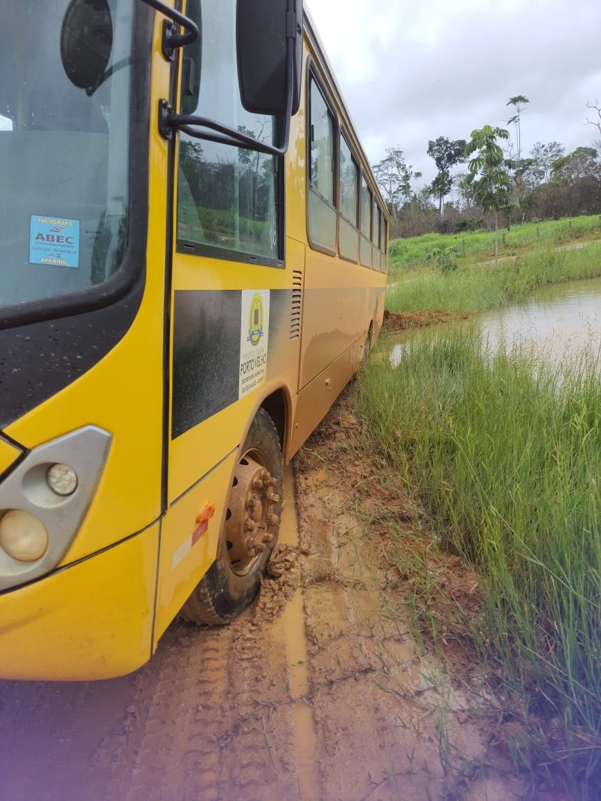 ATOLEIROS: Vicinais próximas ao presídio federal estão em péssimas condições
