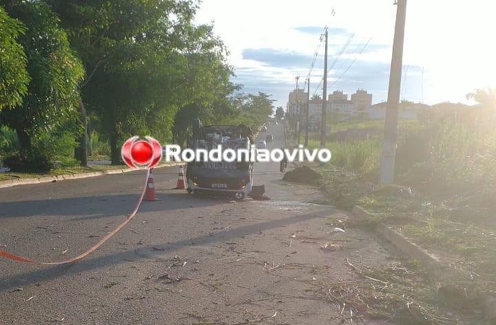 PERIGO NO TRÂNSITO: Mulher embriagada destrói poste, causa capotamento de Jeep e acaba presa