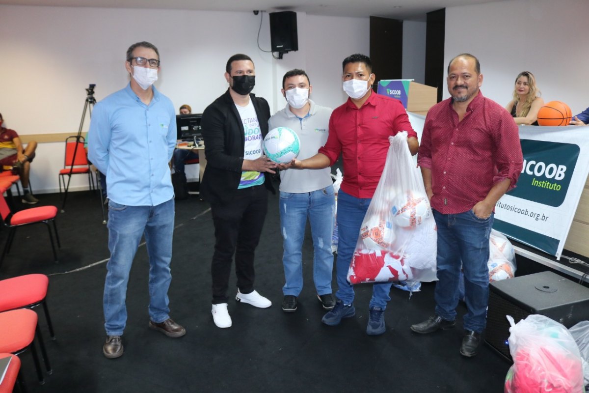 SPORT CLUB GENUS: Programa Renascendo é lançado no auditório da Uniron