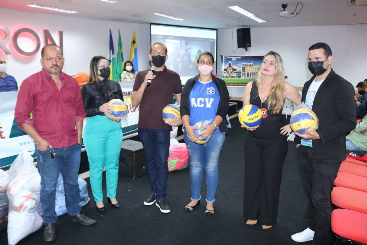 SPORT CLUB GENUS: Programa Renascendo é lançado no auditório da Uniron