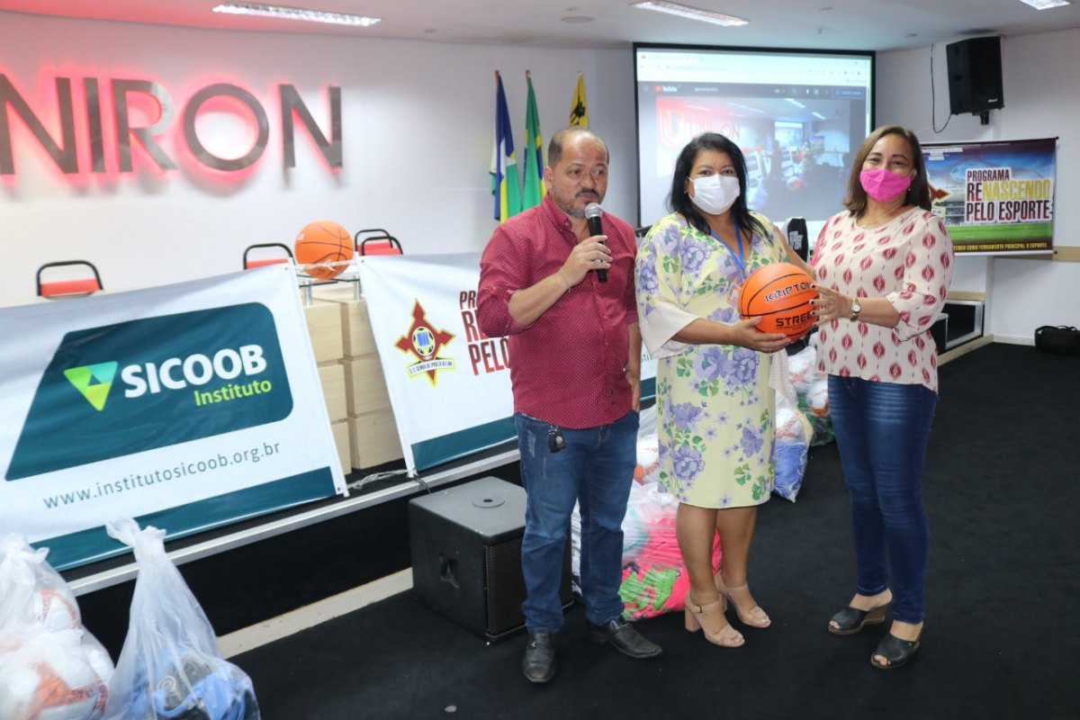 SPORT CLUB GENUS: Programa Renascendo é lançado no auditório da Uniron