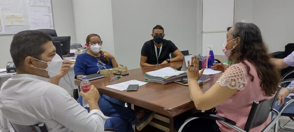 MELHORIAS: Vereadora Ellis Regina fala sobre obras do calçamento dos distritos ribeirinhos