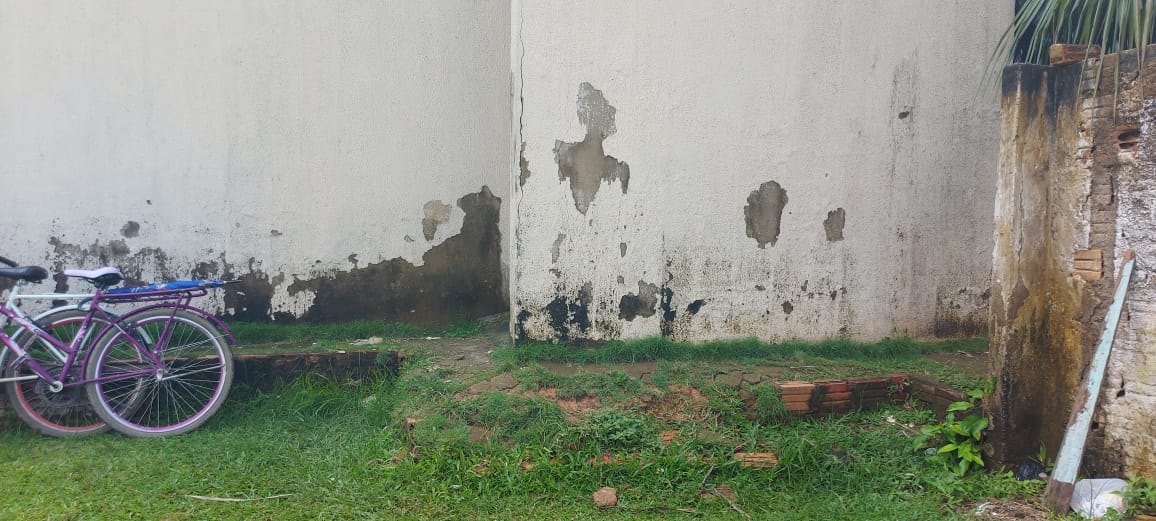 BAIXO MADEIRA: Vereadora Ellis Regina pede a reforma do posto de saúde do distrito de Calama