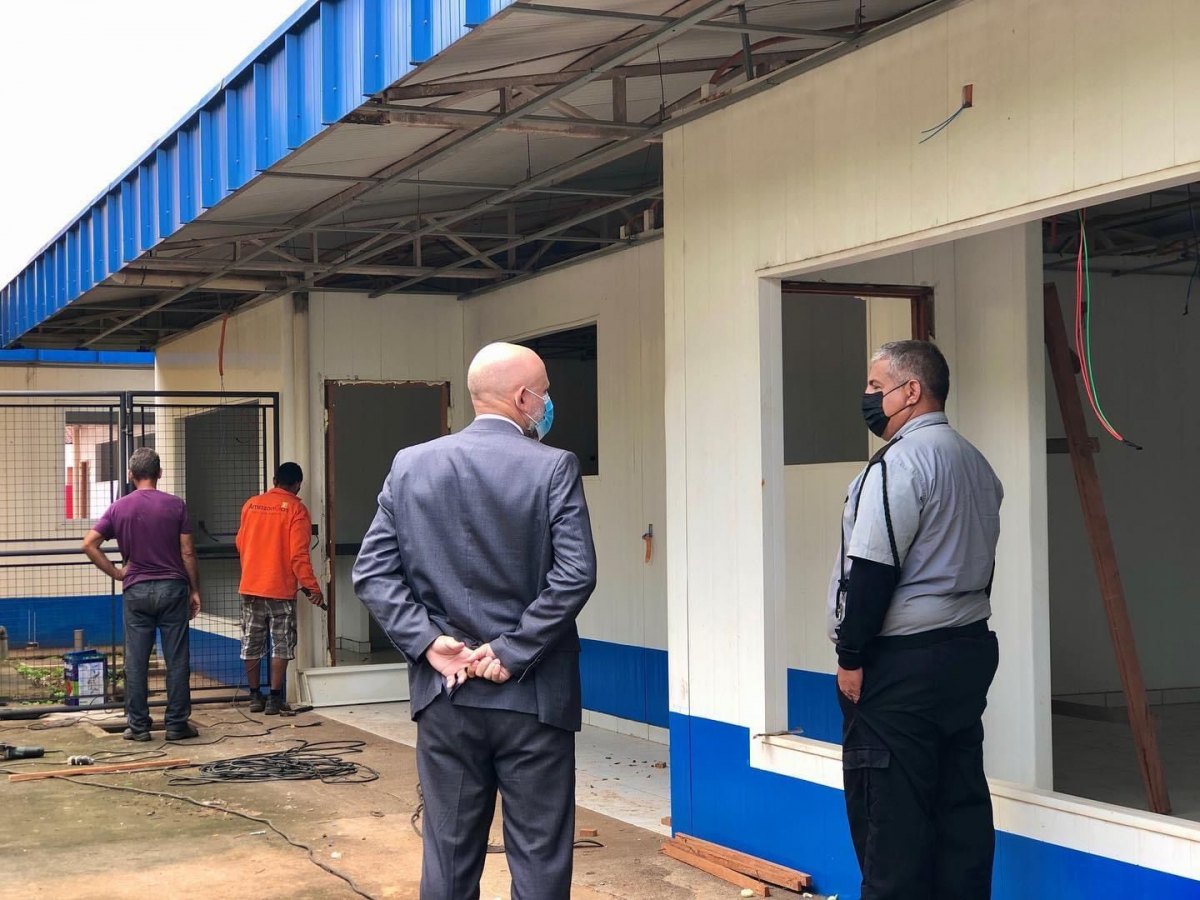 INVESTIMENTOS: Aleks Palitot participa de inauguração de creche