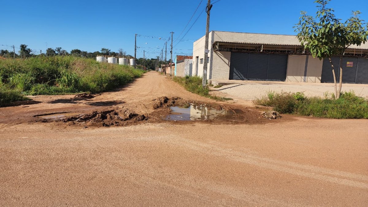 BURAQUEIRA: População diz que ruas do Cristal da Calama estão abandonadas