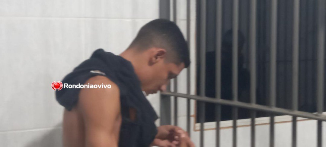 'NA BOCA': PM prende traficante com maconha, rádio da polícia e várias munições