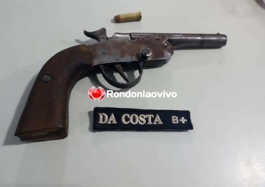 ASSALTO: Dupla flagrada armada após perseguição diz que estava indo fazer um 'corre'