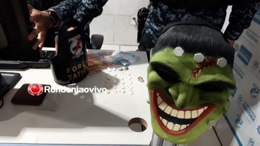 DE NOVO: Adolescente é detido com drogas e 'máscara de terror'  no Anacondas