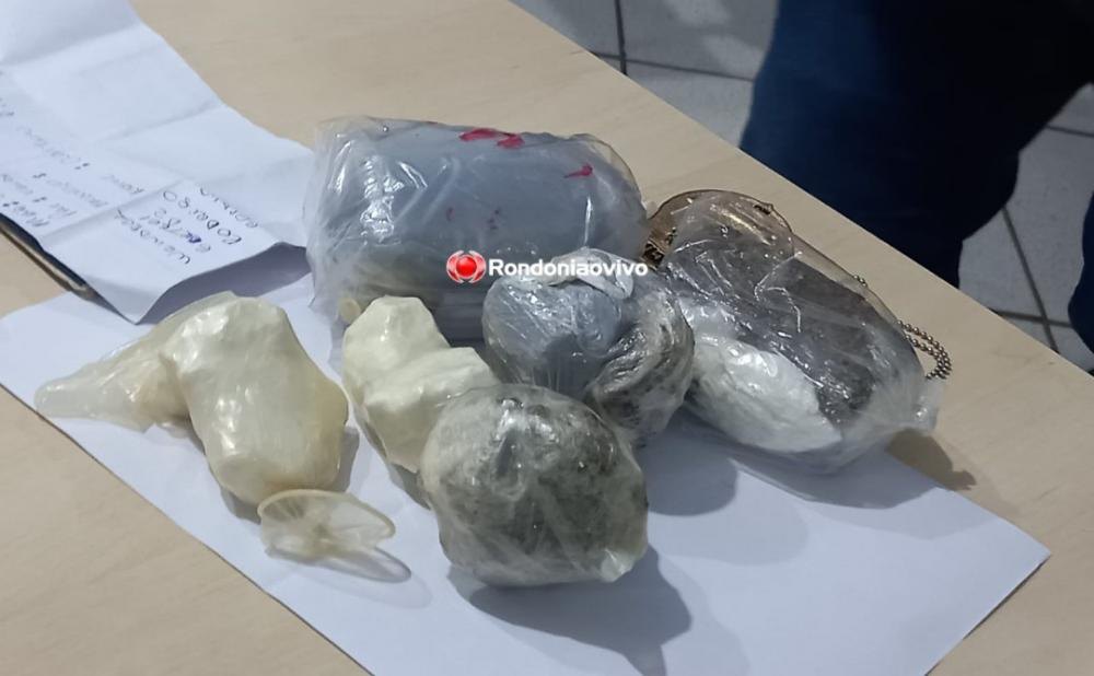 NO PRESÍDIO: Policiais penais flagram apenado recebendo várias porções de drogas
