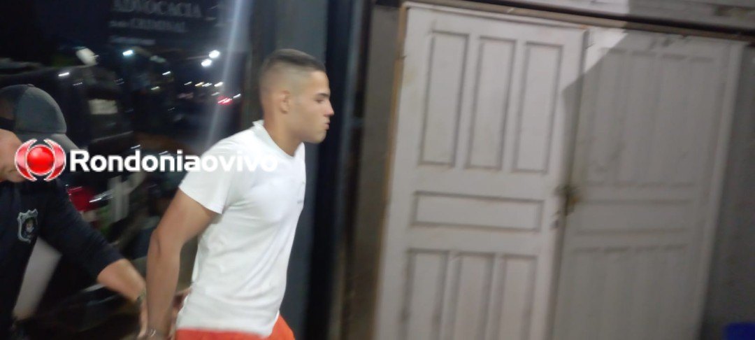 NO PRESÍDIO: Policiais penais flagram apenado recebendo várias porções de drogas