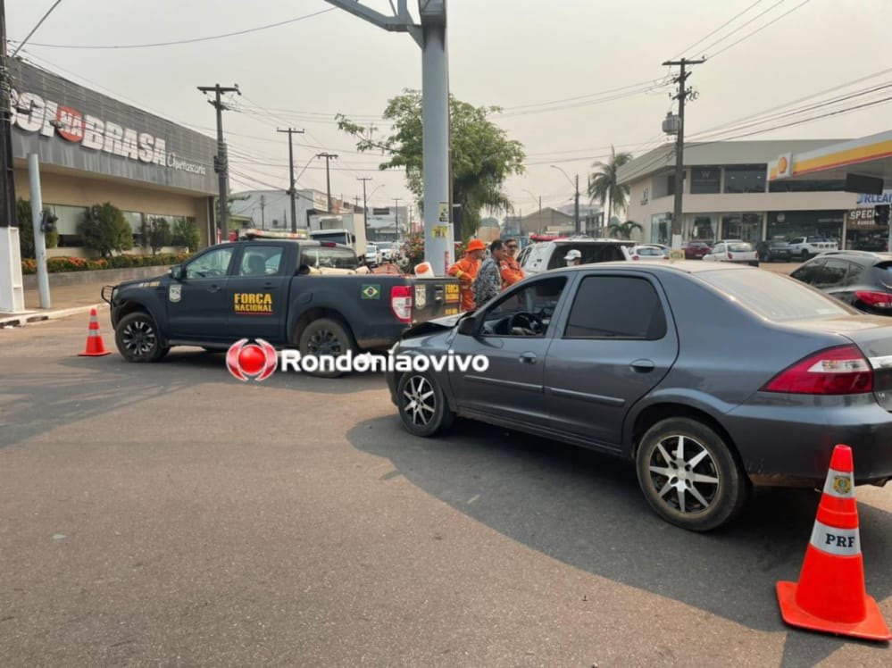SEMÁFORO FECHADO: Viatura da Força Nacional se envolve em acidente na capital