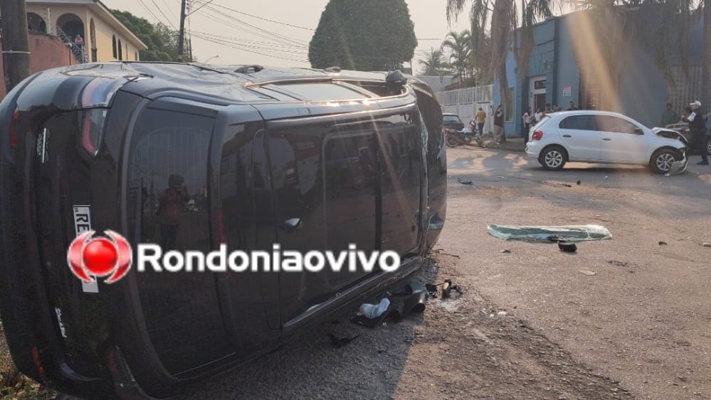 VÍDEO: Capotamento deixa criança e casal feridos no Centro