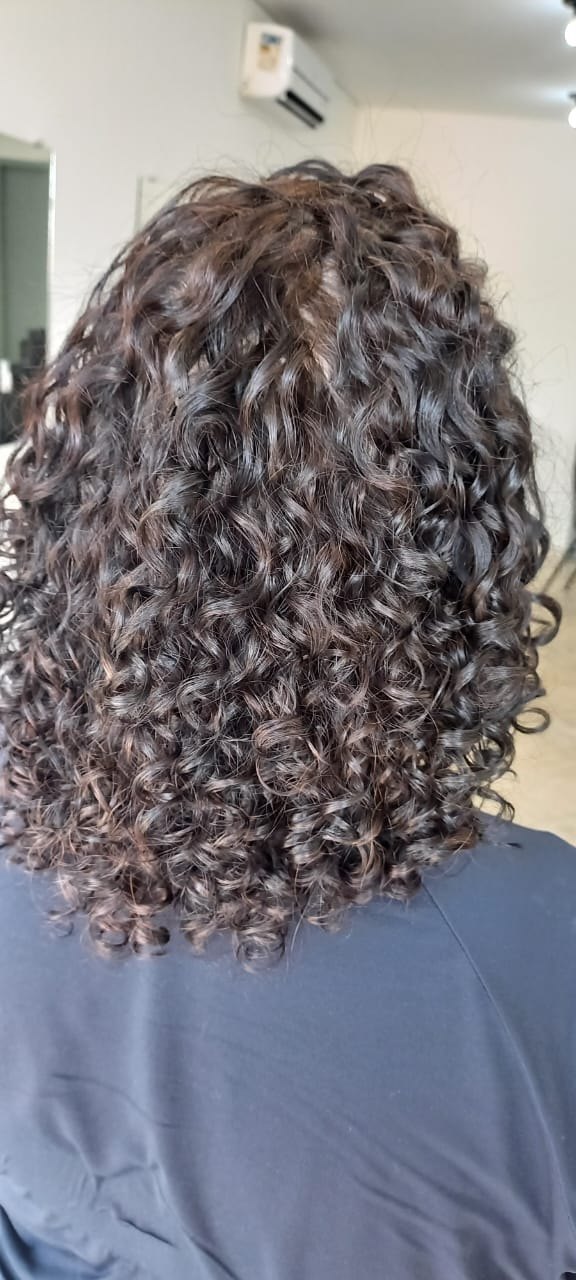 Venha conferir o pacote especial 'Outubro Rosa' do salão Encantos da Anni 