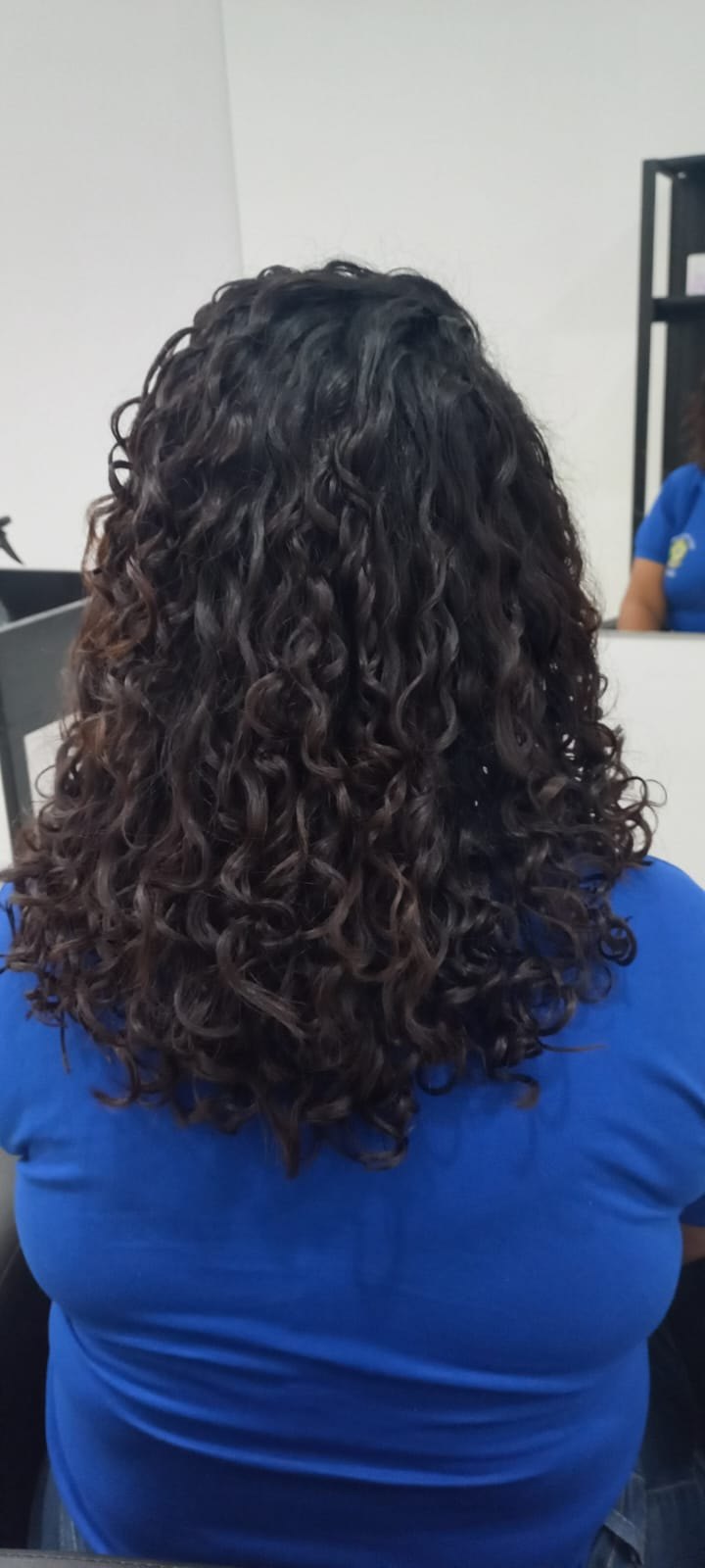 Venha conferir o pacote especial 'Outubro Rosa' do salão Encantos da Anni 