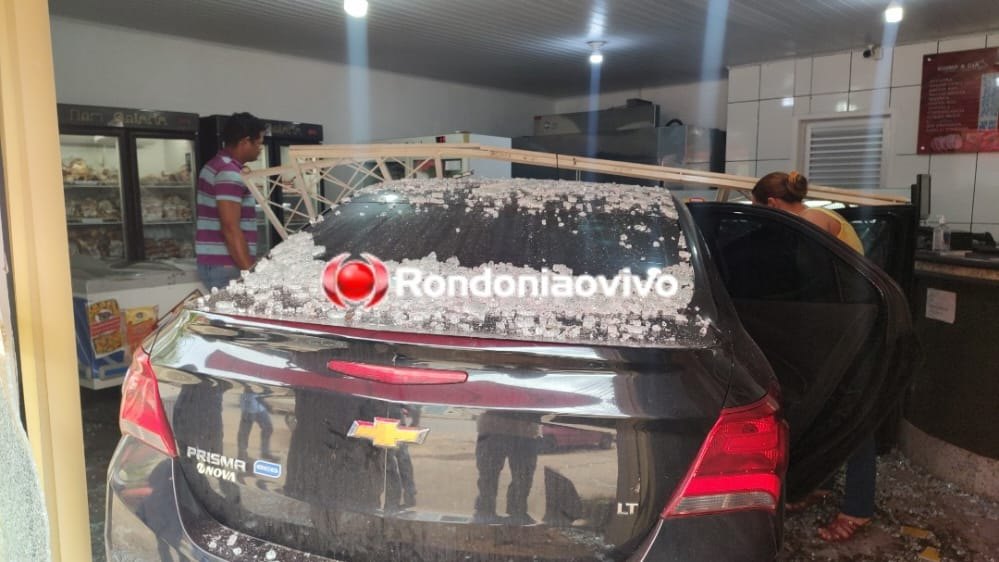 VEJA O VÍDEO: Veículo invade comércio após colisão na Amazonas