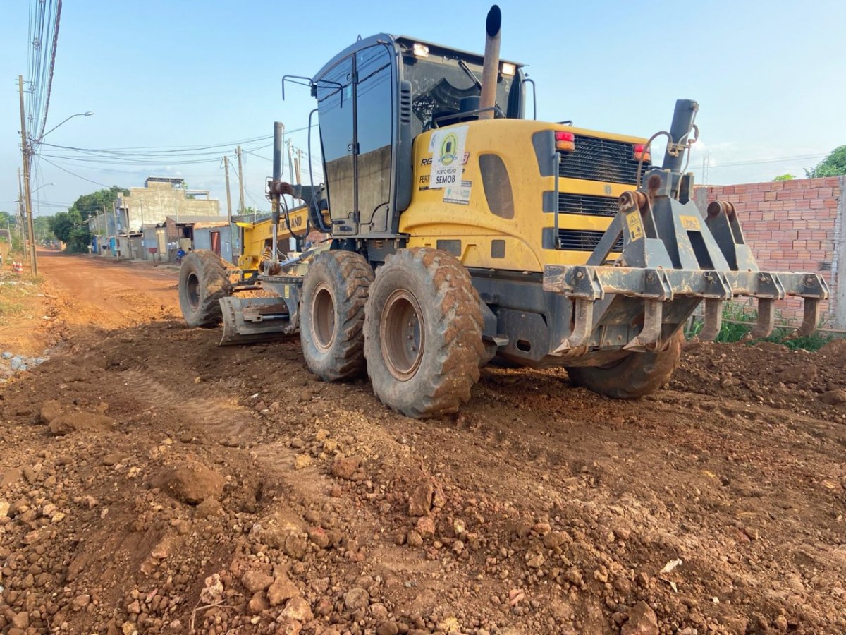 OBRAS: Bairro Aeroclube é asfaltado a pedido de Edmilson Dourado