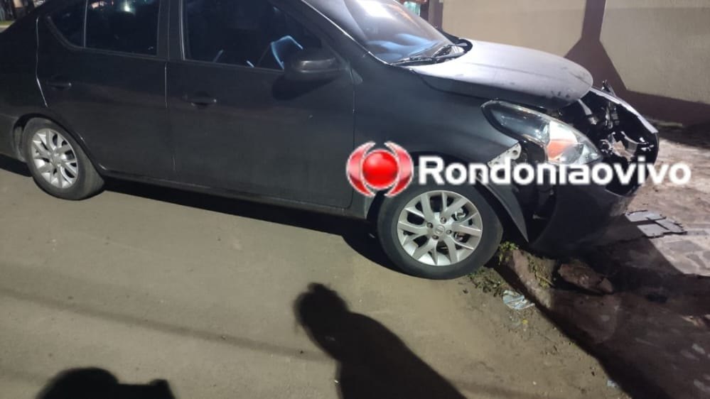 SEM CONTROLE: Tio empresta carro para sobrinho de 15 anos que provoca destruição em residência