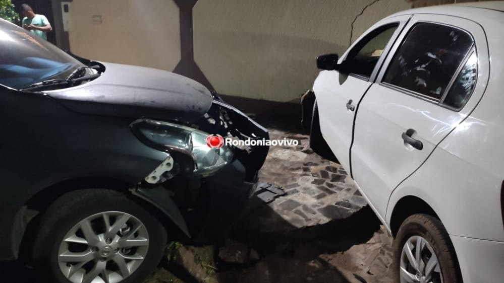 SEM CONTROLE: Tio empresta carro para sobrinho de 15 anos que provoca destruição em residência