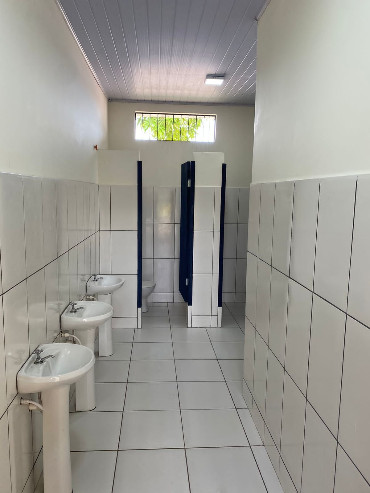 SKATE PARK: A pedido da vereadora Ellis Regina, Prefeitura reforma banheiros públicos