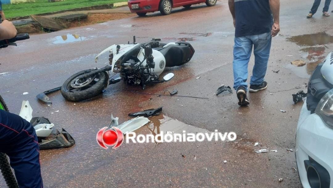 GRAVE COLISÃO: Moto de alta cilindrada e carro de aplicativo se chocam em cruzamento 