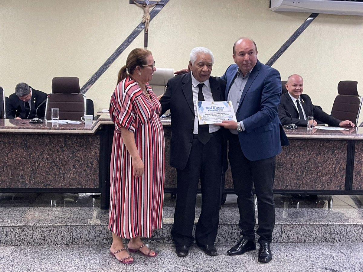 EDWILSON NEGREIROS: Vereador entrega Moções de Aplausos a maçons da Loja União e Perseverança