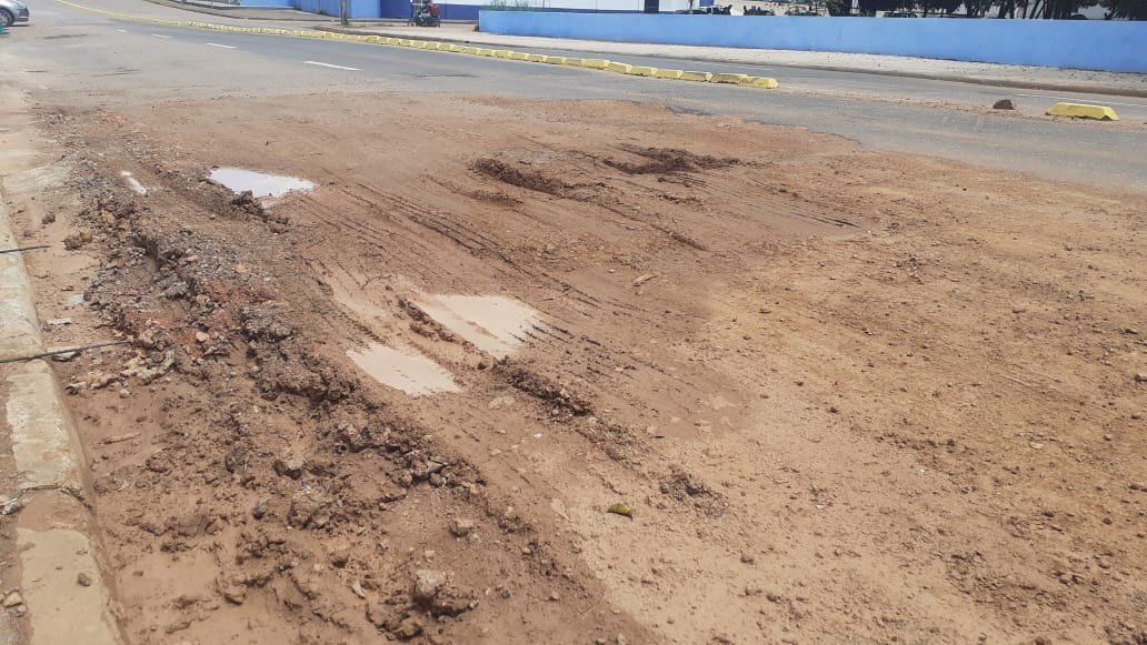 BAGUNÇA: Avenida Calama é liberada, mas Caerd destrói asfalto novo