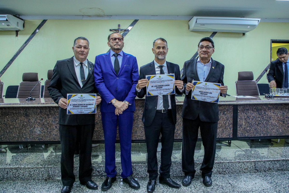 HOMENAGEM: Vereador Dr Macário concede título de cidadão honorário