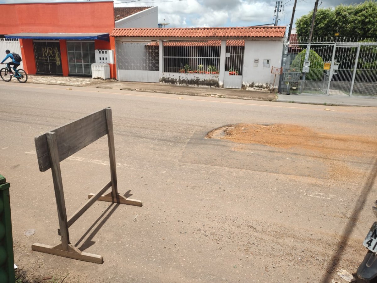 EDWILSON NEGREIROS: Semob faz serviço de tapa-buracos na zona Sul da capital a pedido do vereador 