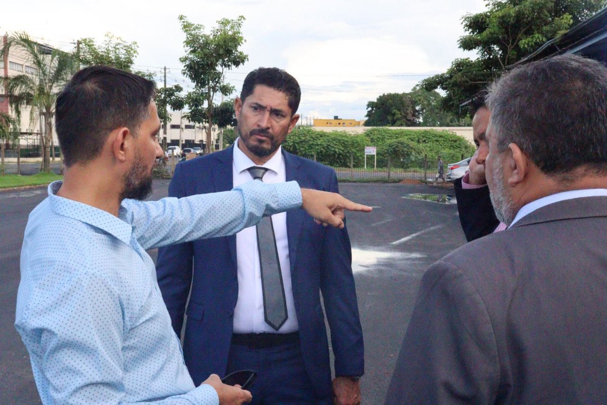 NOVA RODOVIÁRIA: Márcio Pacele vistoria obras e destaca importância para população