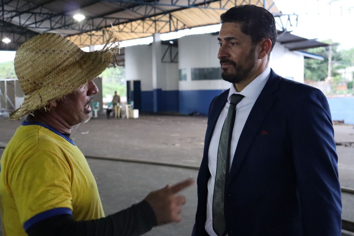 NOVA RODOVIÁRIA: Márcio Pacele vistoria obras e destaca importância para população