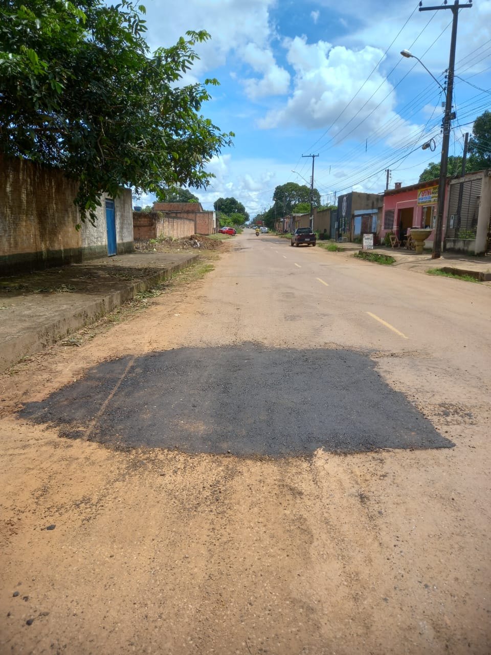 EDWILSON NEGREIROS: SEMOB faz operação tapa-buracos na zona Leste após intervenção de vereador