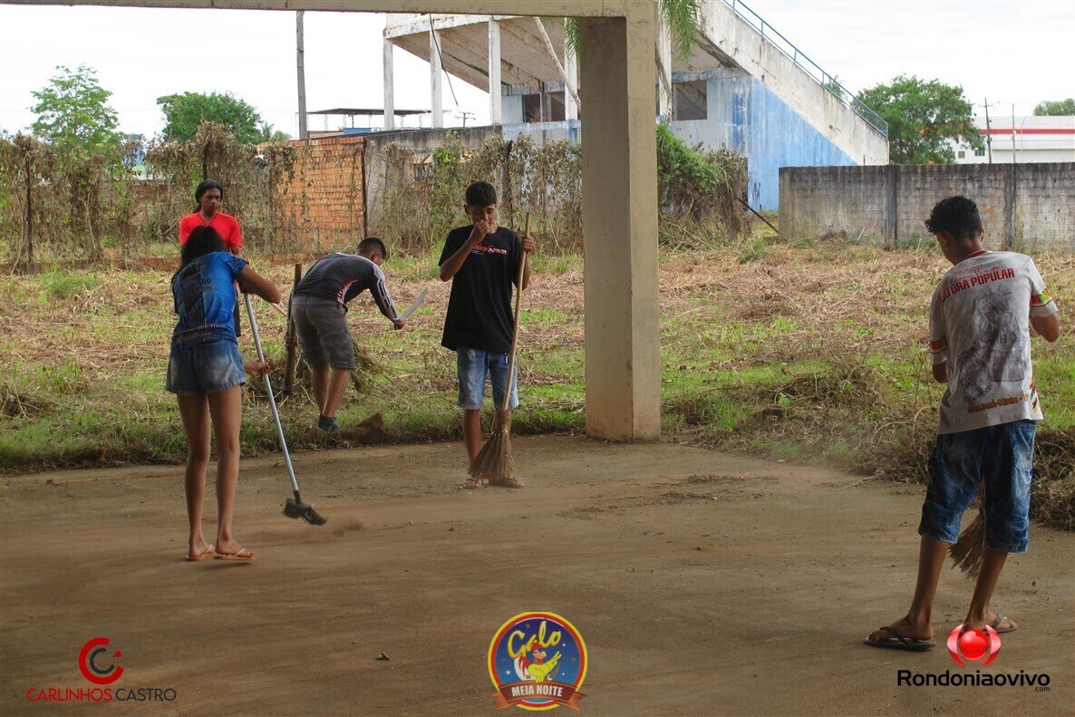 MUTIRÃO CULTURAL DA LIMPEZA - Barracões dos bumbás: Malhadinho e Flor do Campo