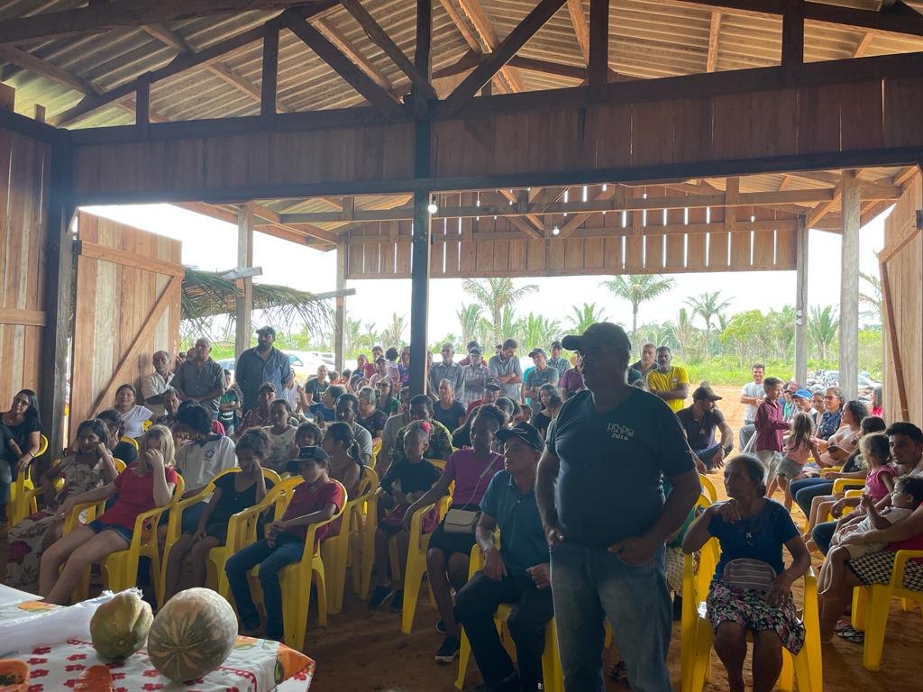 DEMANDAS: Marcio Pacele visita distritos para fiscalizar obra e escutar a população