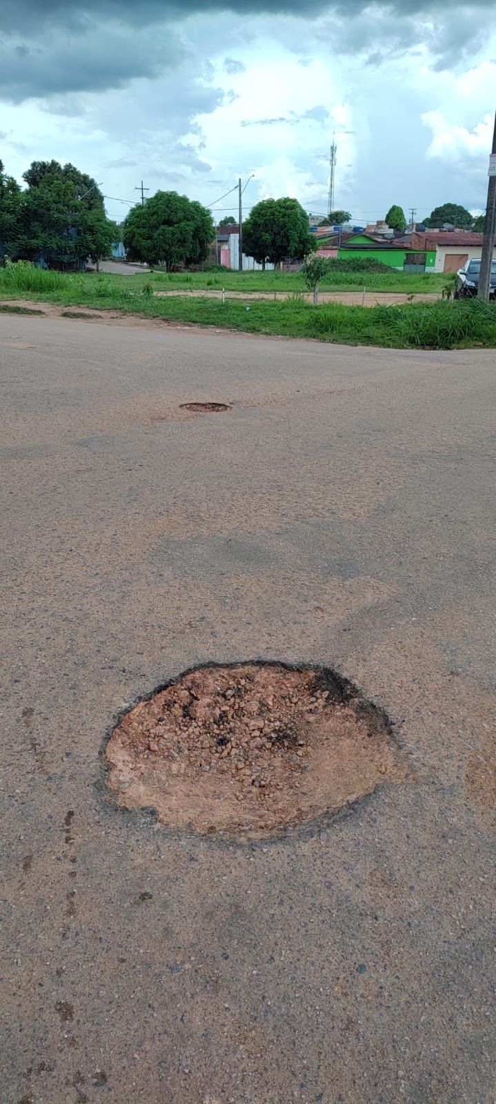 EDWILSON NEGREIROS: Prefeitura faz reparos em rua da zona Sul da capital a pedido de vereador