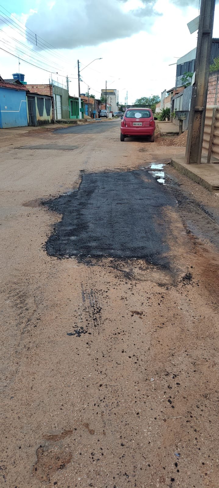 EDWILSON NEGREIROS: Prefeitura faz reparos em rua da zona Sul da capital a pedido de vereador