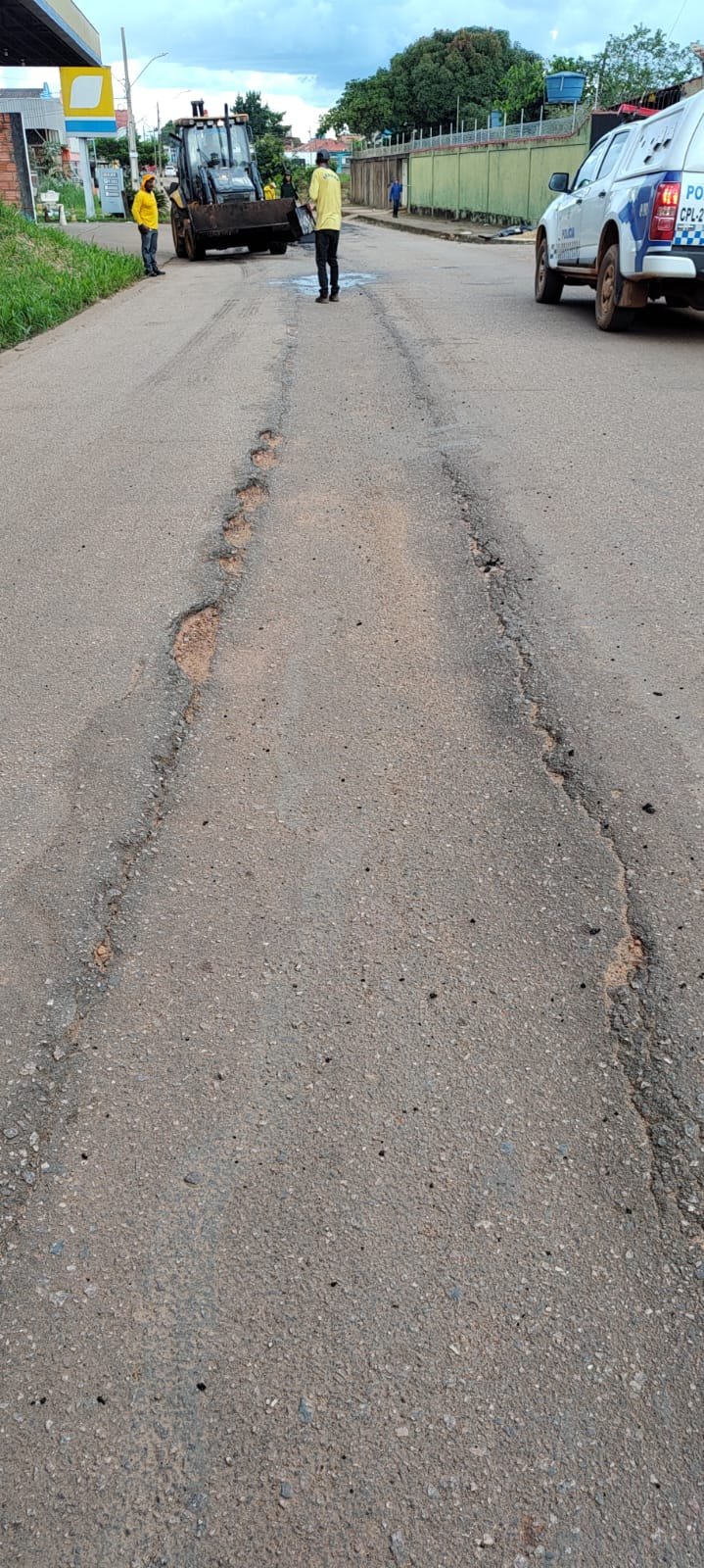 EDWILSON NEGREIROS: Prefeitura faz reparos em rua da zona Sul da capital a pedido de vereador