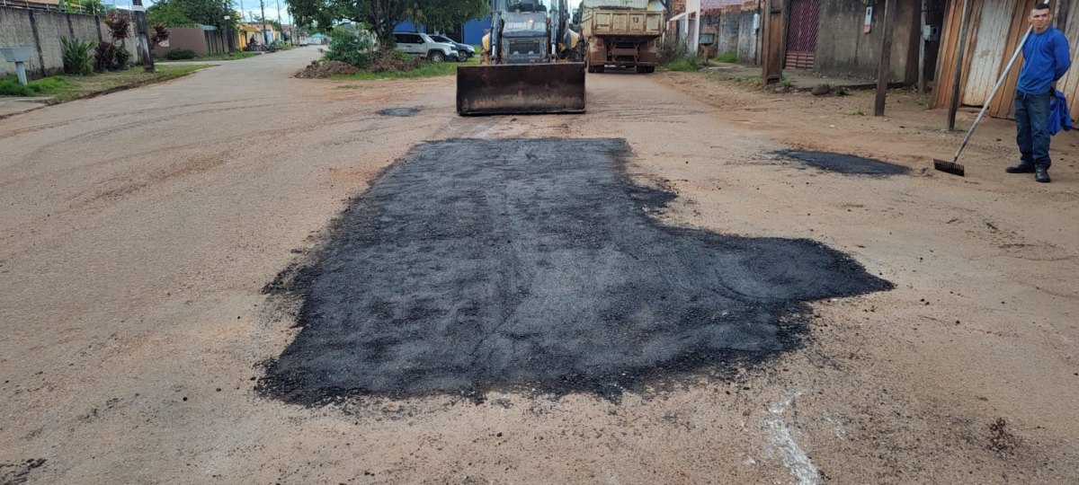 EDWILSON NEGREIROS: Prefeitura faz reparos em rua da zona Sul da capital a pedido de vereador