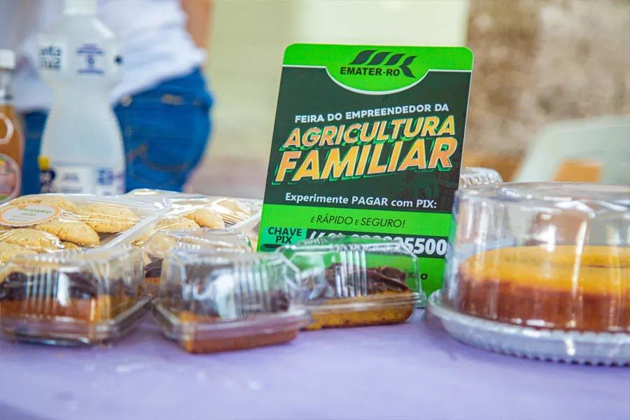Jaru realiza mais uma edição da Feira do Agricultor Familiar Empreendedor 