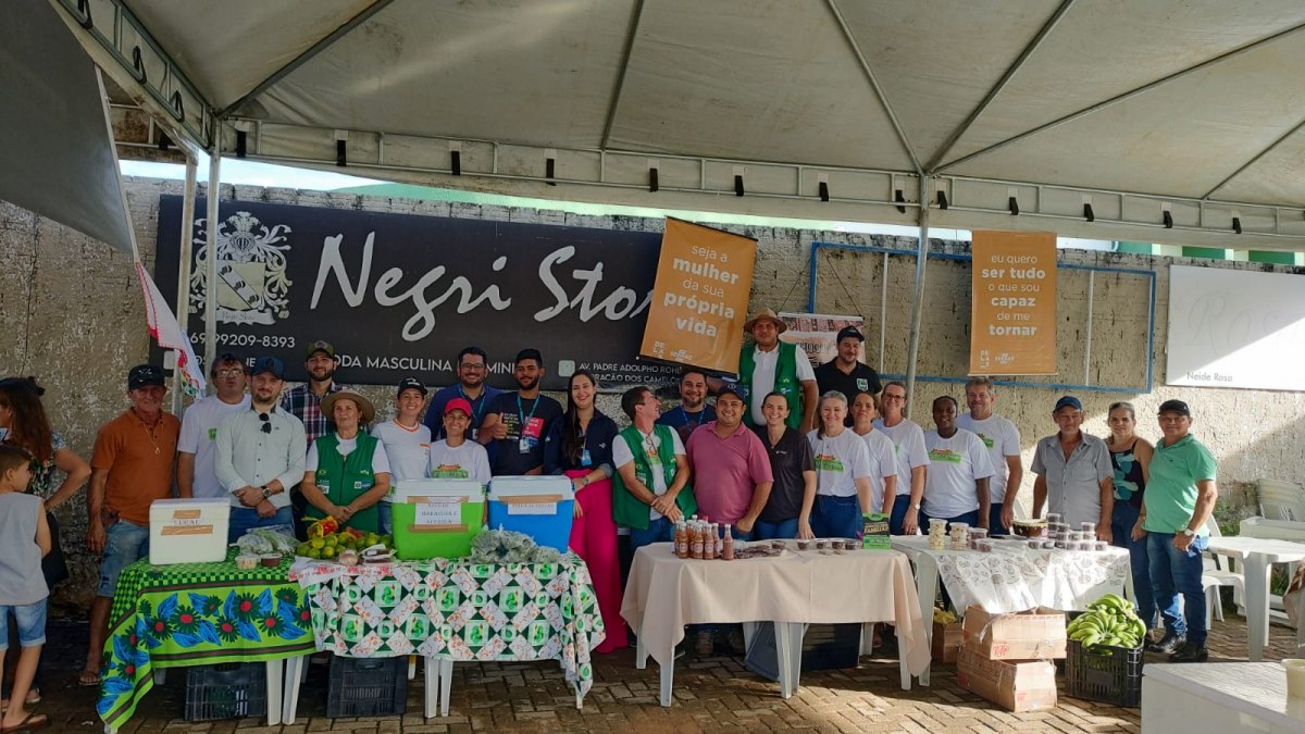 Jaru realiza mais uma edição da Feira do Agricultor Familiar Empreendedor 