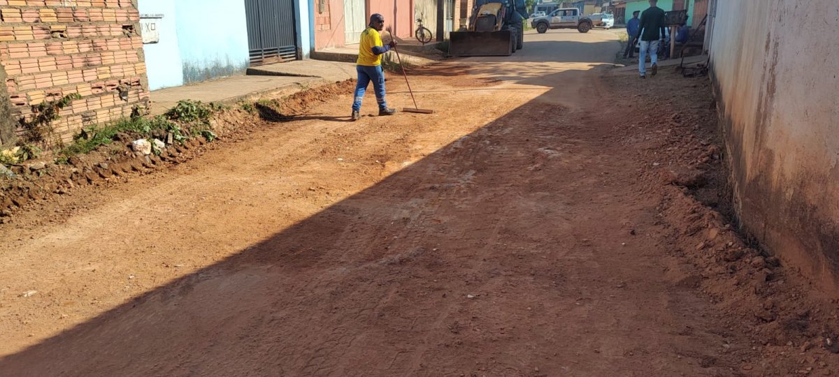 EDWILSON NEGREIROS: Vereador intervém e SEMOB faz nova operação tapa-buracos na zona Sul da Capital
