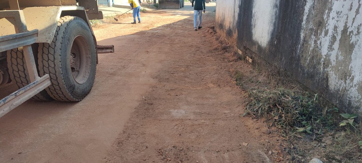 EDWILSON NEGREIROS: Vereador intervém e SEMOB faz nova operação tapa-buracos na zona Sul da Capital