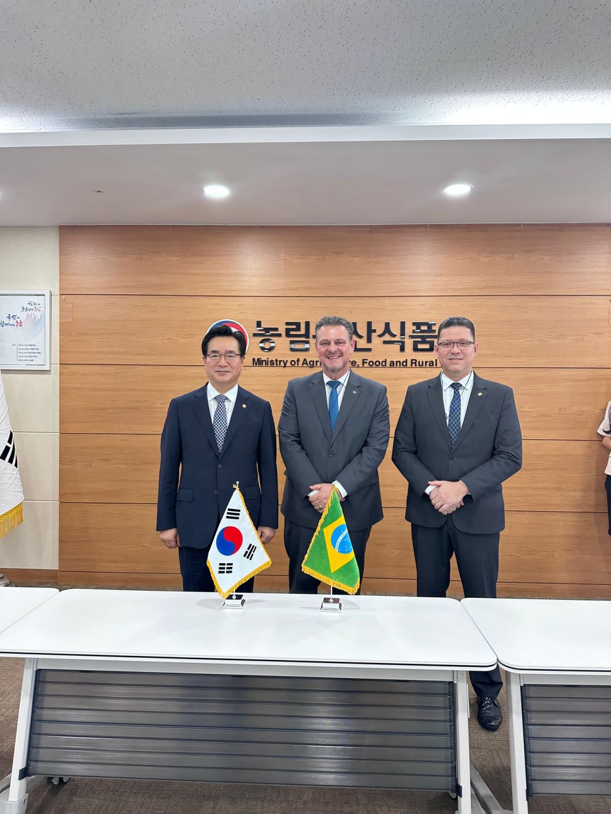 PARCERIAS: Marcos Rocha estreita laços comerciais durante reuniões no continente asiático